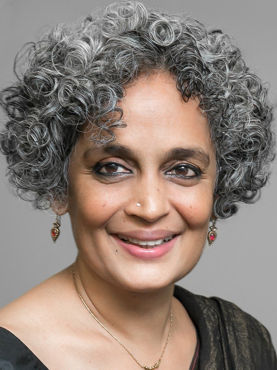 അരുന്ധതി റോയ്